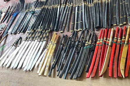 Tang vật thu giữ. 