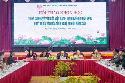 Toàn cảnh hội nghị.