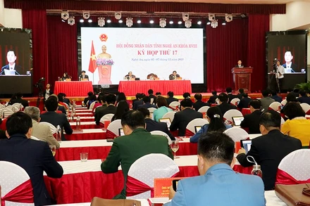 Toàn cảnh kỳ họp.