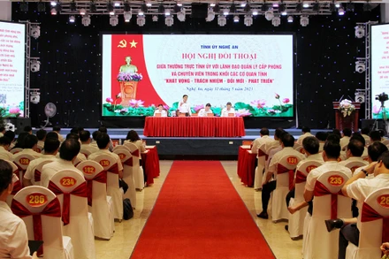 Toàn cảnh hội nghị đối thoại.