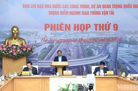 Thủ tướng Phạm Minh Chính dự và chỉ đạo phiên họp. (Ảnh: TRẦN HẢI)