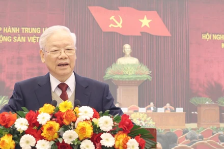 Toàn Đảng, toàn dân và toàn quân ta xiết chặt đội ngũ, tăng cường đoàn kết, thống nhất, thực hiện thành công các Nghị quyết, Kết luận do Hội nghị Trung ương 6 đề ra 