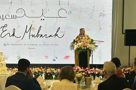 Đại sứ Saudi Arabia Mohammed Ismaeil A. Dahlwy phát biểu khai mạc buổi lễ