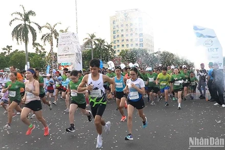 Hơn 3.000 vận động viên tham gia giải Tam Kỳ Discovery Marathon 2023.