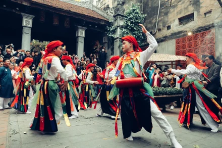 Các bạn trẻ hào hứng tham gia chương trình Tết Việt-Tết Phố (tổ chức tại Hà Nội, ngày 8/1/2023). Ảnh: Khiếu Minh