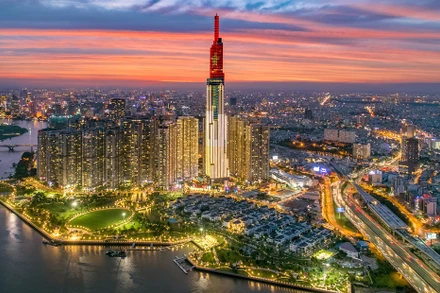 Kiều hối là nguồn lực tài chính quan trọng đóng góp vào phát triển kinh tế-xã hội Thành phố Hồ Chí Minh trong thời gian qua. Ảnh: TTXVN