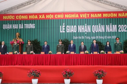 Lễ giao, nhận quân tại quận Hai Bà Trưng