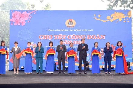 Chợ Tết Công đoàn năm 2023" diễn ra trong 2 ngày 9 và 10/1 tại Cung Văn hóa Lao động Hữu nghị Việt Xô.