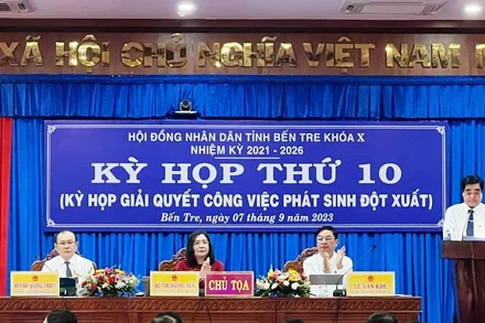 Hội đồng nhân dân tỉnh Bến Tre thông qua 5 nghị quyết phát triển kinh tế-xã hội.