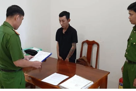 Cơ quan Công an thi hành các quyết định khởi tố bị can, bắt tạm giam đối với Nguyễn Hoài Hận.