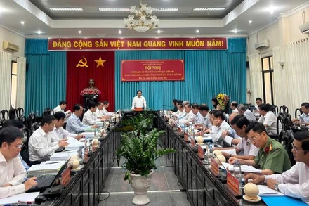 Đoàn kiểm tra 1914 của Bộ chính trị làm việc với Ban Thường vụ Tỉnh ủy Bến Tre. (Ảnh: HOÀNG TRUNG)