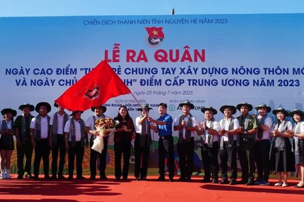 Phát động lễ ra quân Ngày cao điểm tình nguyện chung tay xây dựng nông thôn mới