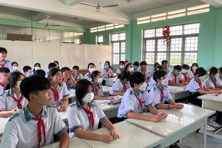 Bến Tre khẩn trương ngăn ngừa bệnh đau mắt đỏ lây lan trong trường học.