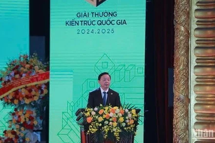 Phó Thủ tướng Chính phủ Trần Hồng Hà phát biểu chỉ đạo tại buổi lễ.