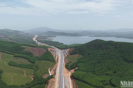 5 tuyến cao tốc trong tổng số 12 tuyến do Nhà nước đầu tư sẽ được thu phí.