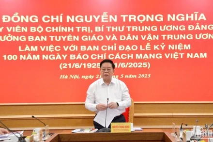Trưởng Ban Tuyên giáo và Dân vận Trung ương Nguyễn Trọng Nghĩa phát biểu tại buổi làm việc. (Ảnh: PHẠM CƯỜNG) 