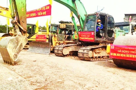 Xây dựng hạ tầng Khu đại học Nam Cao tại thành phố Phủ Lý.