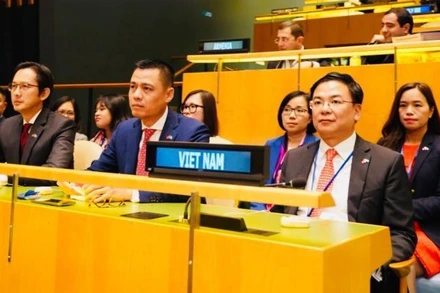 Đoàn Việt Nam tham dự phiên họp bỏ phiếu và công bố kết quả thành viên Hội đồng Nhân quyền Liên hợp quốc nhiệm kỳ 2023-2025. (Ảnh: Bộ Ngoại giao)