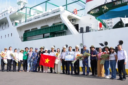 Ngày 20/8, đoàn công tác đã hoàn thành xuất sắc nhiệm vụ và trở về đất liền.