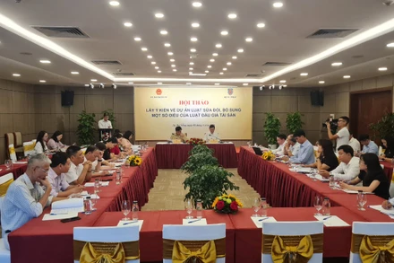 Quang cảnh Hội thảo Lấy ý kiến về Dự án Luật Sửa đổi, bổ sung một số điều của Luật Đấu giá tài sản.