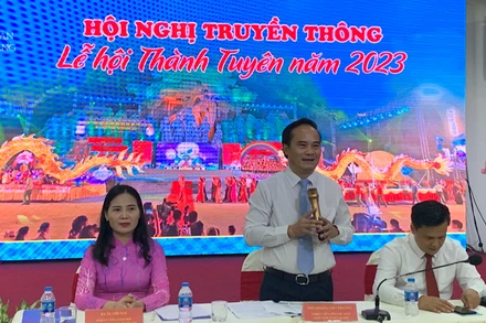 Đại diện lãnh đạo tỉnh Tuyên Quang thông tin về Lễ hội Thành Tuyên năm 2023.