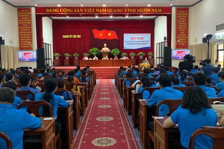 Quang cảnh buổi đối thoại.