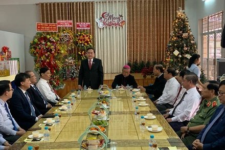 Đồng chí Trần Thanh Mẫn phát biểu chúc mừng Giáng sinh tại Tòa Giám mục Giáo phận Cần Thơ