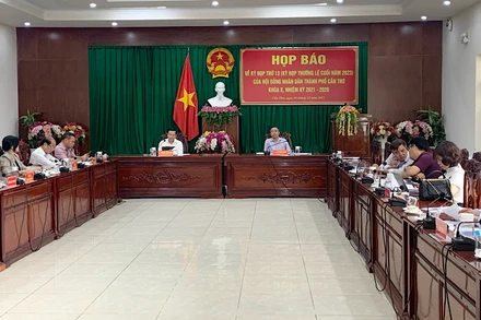 Quang cảnh buổi họp báo.