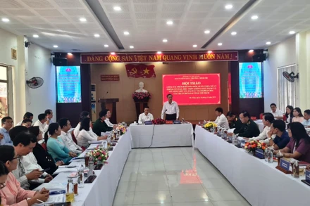 Gần 100 đại biểu tham dự Hội thảo khoa học về đấu tranh, phản bác các quan điểm sai trái, thù địch trên địa bàn thành phố Đà Nẵng.