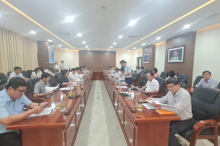 Thường trực HĐND thành phố tổ chức Hội nghị bàn giải pháp tháo gỡ khó khăn, thúc đẩy sản xuất kinh doanh.