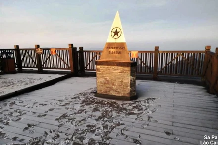 Lần thứ 2 trong tuần, băng tuyết lại phủ trắng đỉnh Phan Xi Păng, ở Sa Pa- Lào Cai. (Ảnh: TL)