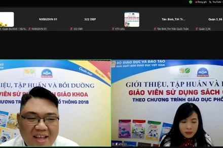 Các tác giả giới thiệu và bồi dưỡng giáo viên về bộ sách "Chân trời sáng tạo" được Bộ Giáo dục và Đào tạo phê duyệt năm 2024. 