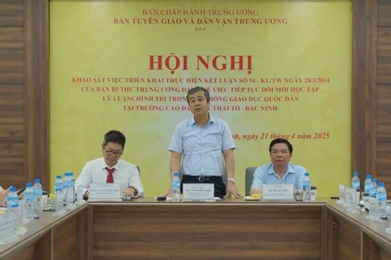 Đồng chí Ngô Đông Hải, Ủy viên Trung ương Đảng, Phó Trưởng Ban Tuyên giáo và Dân vận Trung ương phát biểu.