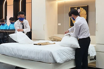 Sinh viên ngành du lịch thực tập tại cơ sở kinh doanh dịch vụ lưu trú. (Ảnh Trường đại học Mở Hà Nội) 