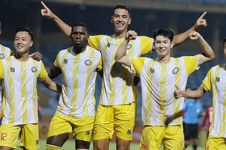 CLB Ðông Á Thanh Hóa chiêu mộ nhiều hảo thủ chuẩn bị cho mùa giải 2023/2024. 