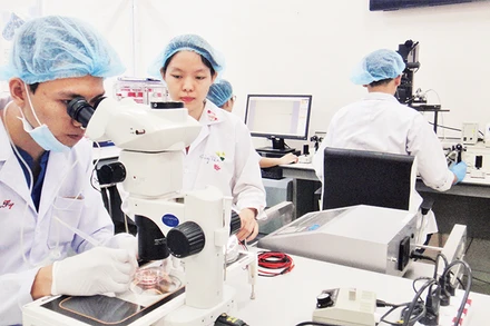 Hoạt động nghiên cứu khoa học tại Ðại học Quốc gia Thành phố Hồ Chí Minh. 