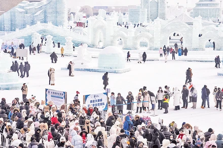 Lễ hội băng tuyết ở tỉnh Hắc Long Giang, Trung Quốc. (Ảnh Tân Hoa xã) 