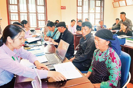 Ðiểm giao dịch của Ngân hàng Chính sách xã hội tại xã Sà Phìn, huyện Ðồng Văn, tỉnh Hà Giang. 