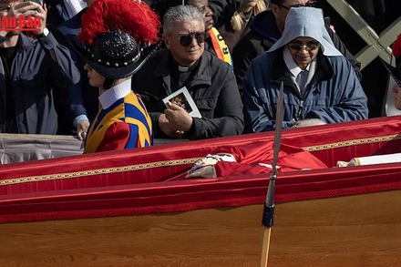 [Video] Thách thức an ninh trong lễ tang Giáo hoàng Francis