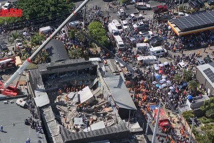 [Video] Sập mái hộp đêm ở Cộng hòa Dominica làm nhiều người thiệt mạng