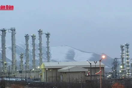 [Video] Iran cảnh báo khả năng phát triển vũ khí hạt nhân