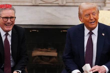 [Video] Mỹ, Anh công bố thỏa thuận thương mại song phương giới hạn