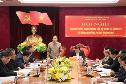 Đồng chí Hà Quốc Trị, Phó Chủ nhiệm Ủy ban Kiểm tra Trung ương, Phó Trưởng đoàn kiểm tra phát biểu tại buổi làm việc.