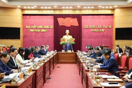 Các đại biểu dự hội nghị.