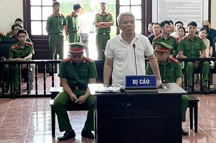 Bị cáo Nguyễn Văn Khuê tại phiên tòa.