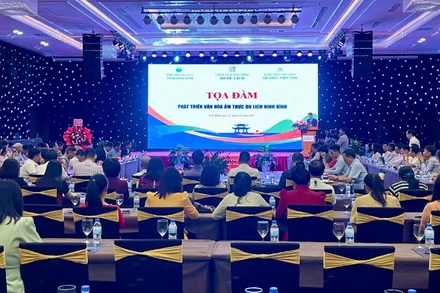 Quang cảnh buổi Tọa đàm.