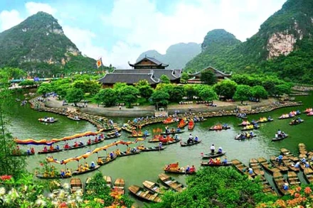 Ninh Bình phấn đấu đến năm 2030 sẽ là một trong những trung tâm lớn, có giá trị thương hiệu cao về du lịch, công nghiệp văn hóa, kinh tế di sản của cả nước và khu vực Đông Nam Á. (Ảnh: Sở Du lịch Ninh Bình)