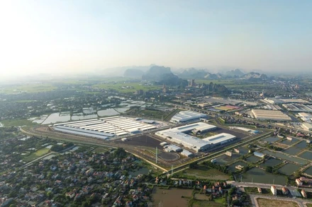 Cơ cấu kinh tế của Gia Viễn chuyển dịch theo hướng tăng tỷ trọng các ngành công nghiệp, xây dựng, thương mại-dịch vụ chiếm 97%. (Ảnh: Văn Lúa)