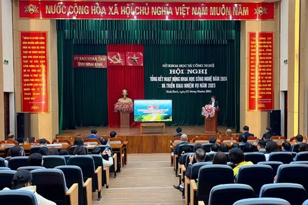 Quang cảnh hội nghị.