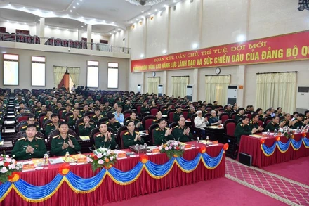 Tham dự tọa đàm có các tướng lĩnh, nhà khoa học, lãnh đạo các cơ quan, đơn vị thuộc Bộ Quốc phòng và đại diện lãnh đạo tỉnh Điện Biên, các nhân chứng lịch sử, cựu chiến binh từng tham gia Chiến dịch Điện Biên Phủ.